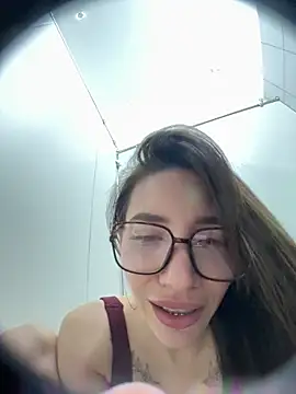 Foto porno Sex online cu BallerinaCappuccino_ pe KUR.ro