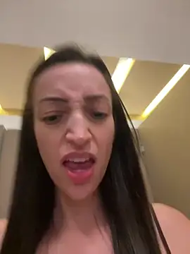 Foto porno Nebunii pe chat marca BelleLouiseVp pe KUR.ro