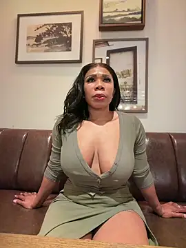 Foto porno Discutii intime cu Belle___ pe KUR.ro