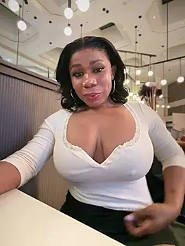 Foto porno Discutii intime cu Belle___ pe KUR.ro