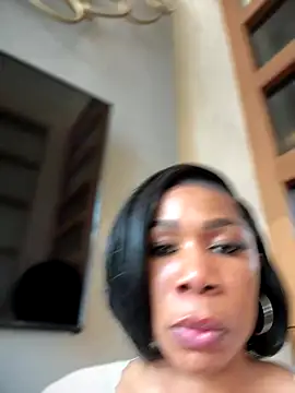 Foto porno Discutii intime cu Belle___ pe KUR.ro