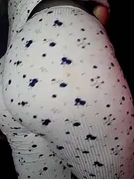 Foto porno DvaBomja se dezbraca la web pe BongaCams pe KUR.ro