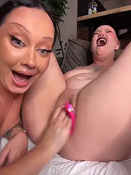 Foto porno BlackLotos ne arata tot la camera pe KUR.ro