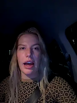 Foto porno Nebunii pe chat marca Chloemillerrxx pe KUR.ro