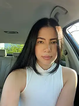 Foto porno ClaireBree descoperita pe video chat pe KUR.ro