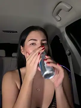 Foto porno ClaireBree descoperita pe video chat pe KUR.ro