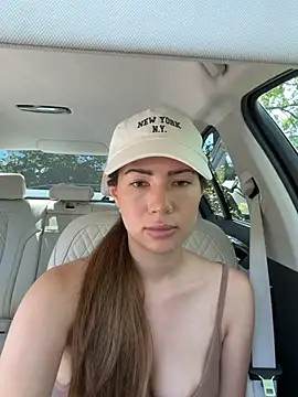 Album foto porno ClaireBree descoperita pe video chat