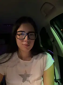 Foto porno ClaireBree descoperita pe video chat pe KUR.ro