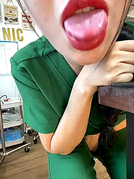 Foto porno Sex online cu Clinic_Sexy pe KUR.ro