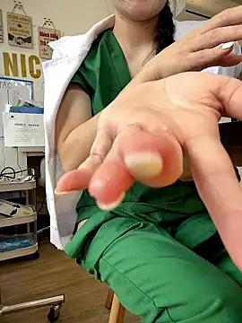 Foto porno Sex online cu Clinic_Sexy pe KUR.ro