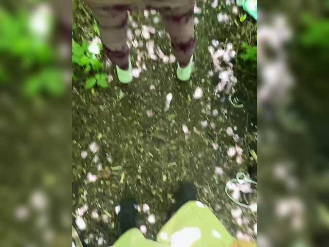Foto porno Crazy-lady ne arata tot la camera pe KUR.ro