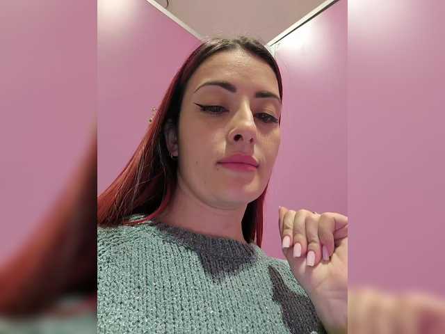 Foto porno CrazyPussy07 ne arata tot la camera pe KUR.ro
