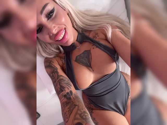 Foto porno Xtra_bootie vrea sex pe StripChat pe KUR.ro