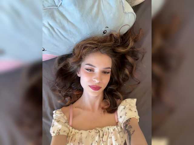 Foto porno Ganduri murdare cu CutieDollBC pe KUR.ro