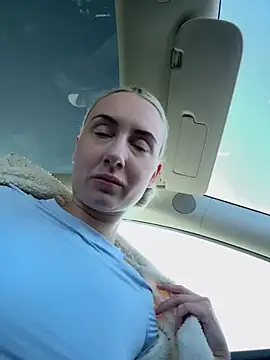 Foto porno Nebunii pe chat marca CutieEmy pe KUR.ro