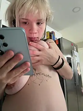 Foto porno Nebunii pe chat marca Cutiepiespanks pe KUR.ro