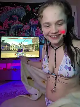 Foto porno Nebunii pe chat marca Cutiepiespanks pe KUR.ro