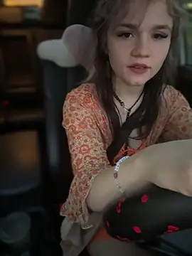 Foto porno Nebunii pe chat marca Cutiepiespanks pe KUR.ro