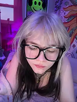 Foto porno Nebunii pe chat marca Cutiepiespanks pe KUR.ro
