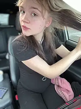 Foto porno Nebunii pe chat marca Cutiepiespanks pe KUR.ro