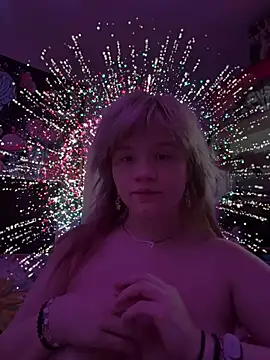 Foto porno Nebunii pe chat marca Cutiepiespanks pe KUR.ro