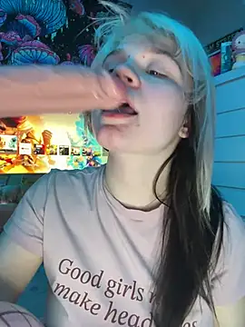 Foto porno Nebunii pe chat marca Cutiepiespanks pe KUR.ro