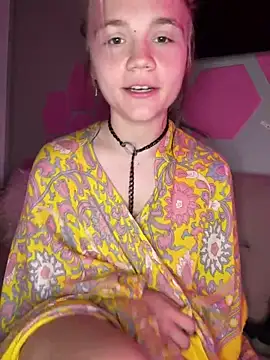 Foto porno Cutiepiespanks se dezbraca la web pe StripChat pe KUR.ro