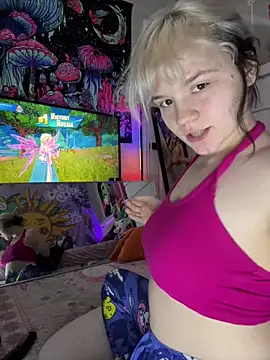 Foto porno Nebunii pe chat marca Cutiepiespanks pe KUR.ro