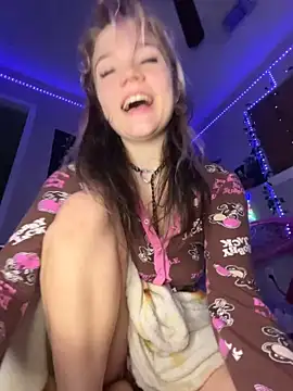 Foto porno Nebunii pe chat marca Cutiepiespanks pe KUR.ro