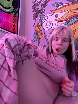 Foto porno Nebunii pe chat marca Cutiepiespanks pe KUR.ro