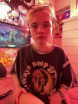 Foto porno Nebunii pe chat marca Cutiepiespanks pe KUR.ro