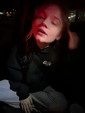 Foto porno Nebunii pe chat marca Cutiepiespanks pe KUR.ro