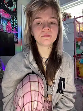 Foto porno Nebunii pe chat marca Cutiepiespanks pe KUR.ro