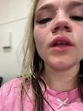 Foto porno Ce sexy este Cutiepiespanks pe KUR.ro
