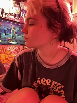 Foto porno Nebunii pe chat marca Cutiepiespanks pe KUR.ro