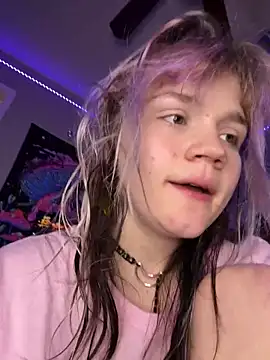 Foto porno Nebunii pe chat marca Cutiepiespanks pe KUR.ro