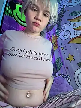 Foto porno Nebunii pe chat marca Cutiepiespanks pe KUR.ro