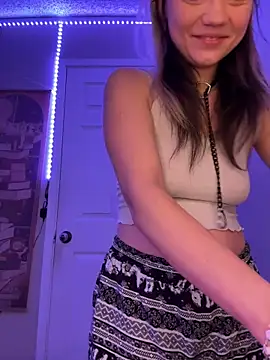 Foto porno Cutiepiespanks se dezbraca la web pe StripChat pe KUR.ro