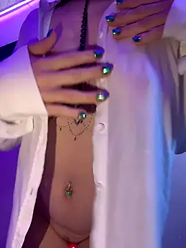 Foto porno Cutiepiespanks se dezbraca la web pe StripChat pe KUR.ro