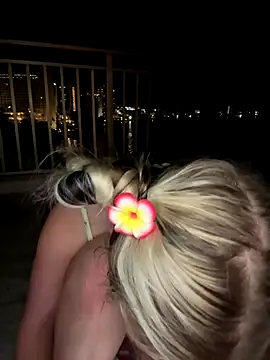 Foto porno Cutiepiespanks se dezbraca la web pe StripChat pe KUR.ro