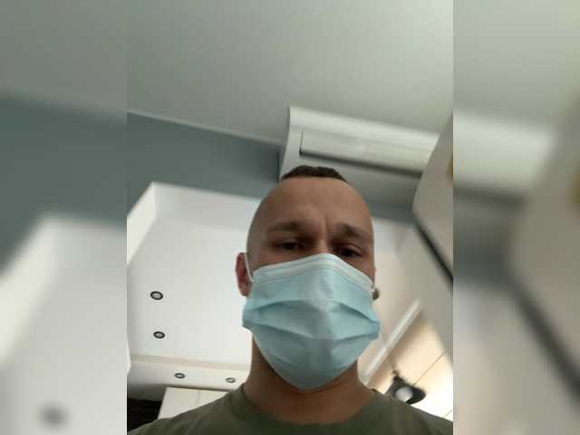 Foto porno Sex online cu Daddyyyc pe KUR.ro