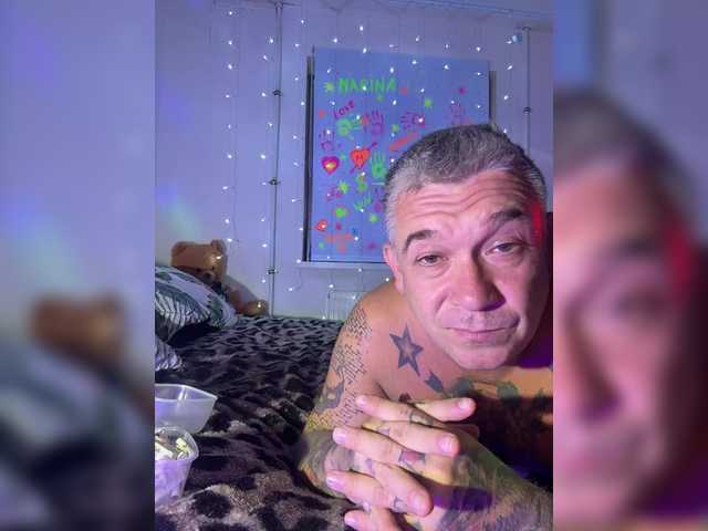 Dami-Marya se dezbraca la web pe BongaCams