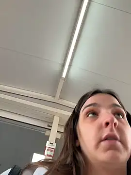 Foto porno Ganduri murdare cu DoriDeluxe66 pe KUR.ro