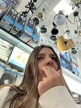 Foto porno Ganduri murdare cu DoriDeluxe66 pe KUR.ro