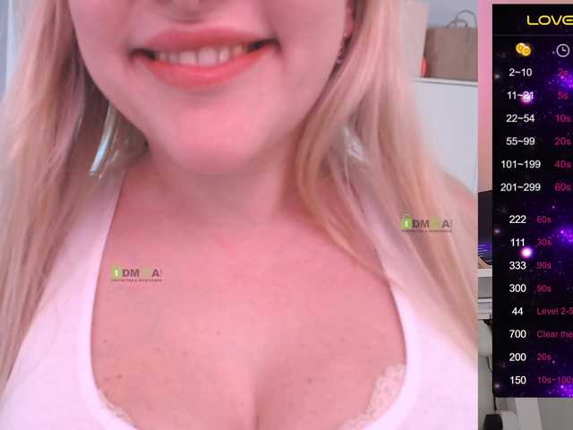 Foto porno ELENA-XXX se dezbraca la web pe BongaCams pe KUR.ro