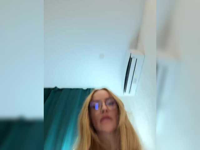 Foto porno Ellidi vrea sex pe BongaCams pe KUR.ro