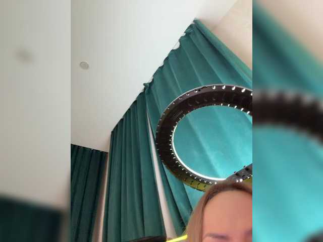 Foto porno Ellidi se dezbraca la web pe BongaCams pe KUR.ro