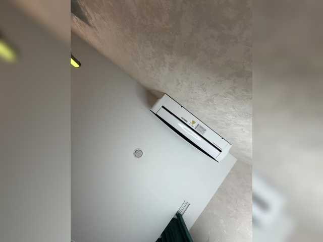 Foto porno Ellidi se dezbraca la web pe BongaCams pe KUR.ro