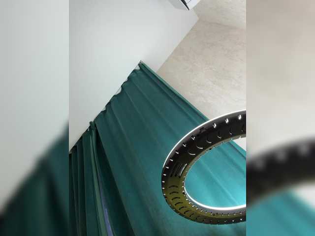 Foto porno Ellidi se dezbraca la web pe BongaCams pe KUR.ro