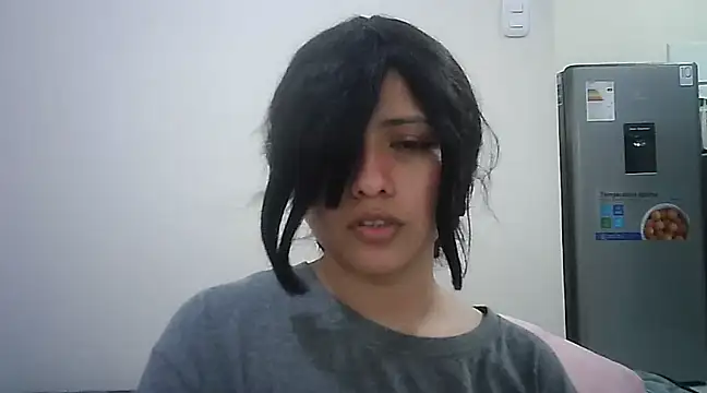 Foto porno Elsa_sweet descoperita pe video chat pe KUR.ro